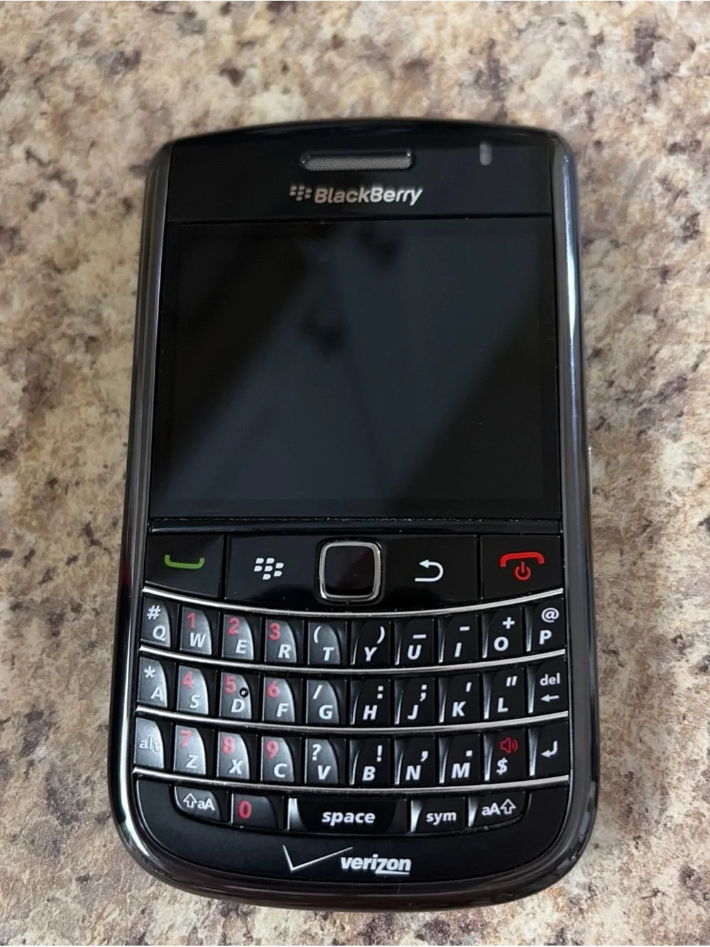 BlackBerry Bold 9650 Classic Smartphone -  Verizon 3G